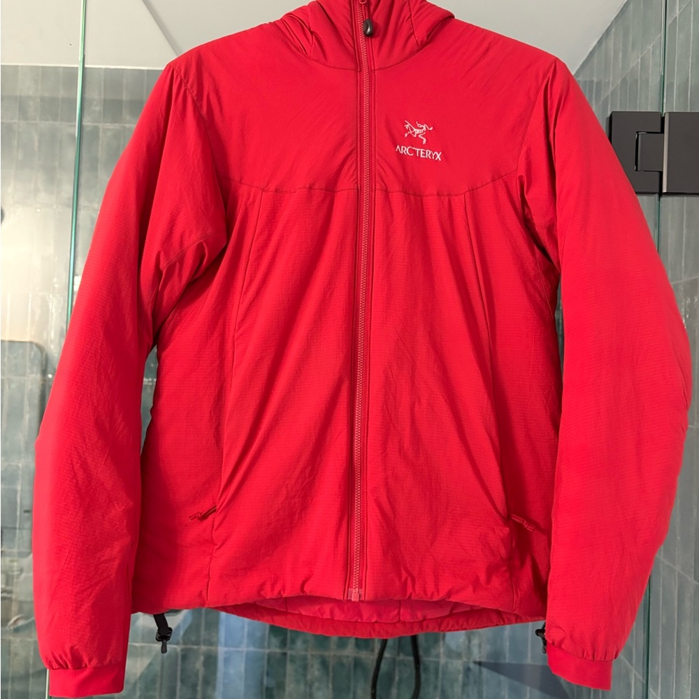 Arc'teryx red size medium Atom hoody jacket